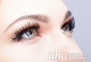 助重見光明 「重水」10月納健保