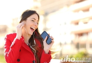 耳機族遠離聽損5字訣:KRASY!