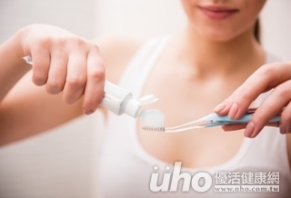 認真刷牙仍發炎?年輕人小心