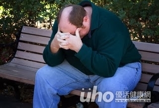 起來動一動!久坐猝死風險高