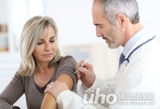 長者打2針 「疫」起擊退肺炎!