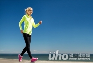 大步快走 別讓老化從腳開始