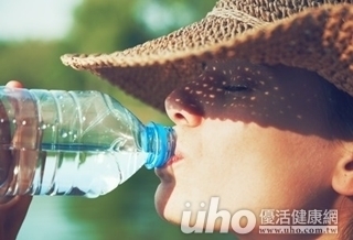 平衡水分 護腎自癒5大守則