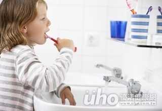 12歲以下口腔補助 一口白牙不是夢!