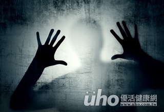 突然幻聽妄想 恐為意識障礙