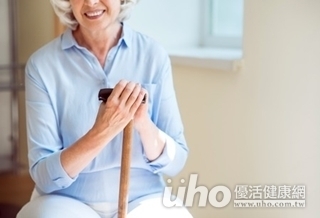 走路不穩 恐為老人癡呆徵兆