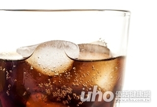 嗜喝零卡甜飲 恐增糖尿風險