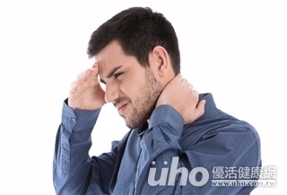 頸部腫腫的 吸菸恐致唾液腺腫瘤