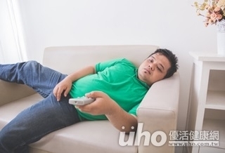 80%肥胖兒 愛看電視害的!