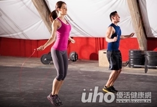 脖子壓力大 每天跳繩保健康