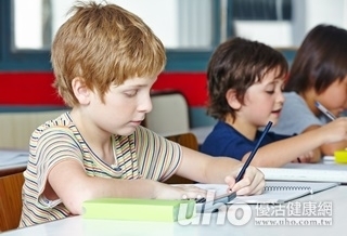 刻意改慣用手 大腦恐不平衡