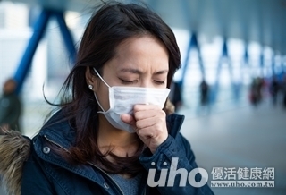 咳3天肺感染 安心過年快接種