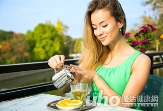 早餐一杯茶 竟有降血糖功效!