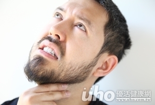 喉嚨痛1個月 扁桃腺癌做怪!