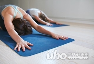 救救下背痛 瑜珈舒緩有妙招