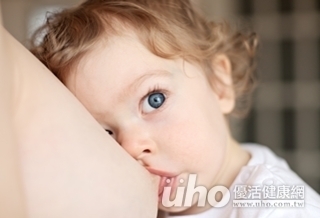 2歲還只喝母乳 小心貧血!