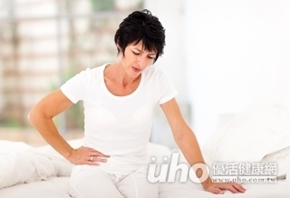 上腹痛到背 膽結石誘發胰臟炎!