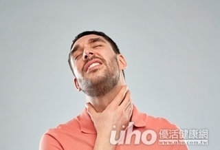 治療菸酒嗓 避免常清喉嚨!