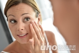 臉乾又脫屑 注意5大壞習慣!