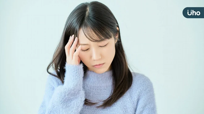 經前頭痛不只是「賀爾蒙作怪」 - 針刀療法精準鬆解頸椎關節囊，揪出反覆偏頭痛的真兇