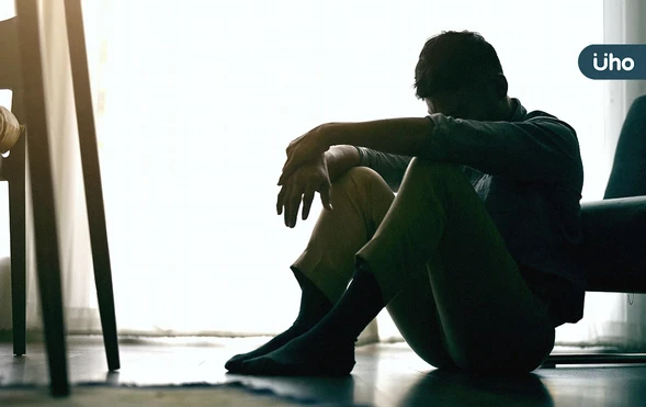 男在浴室燒炭自殺，牆壁留下「對不起」⋯遺物整理師在死亡現場的感悟