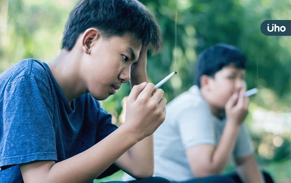 放暑假了！青少年抽菸、吸毒樣樣來？家長「這樣做」避免孩子走偏