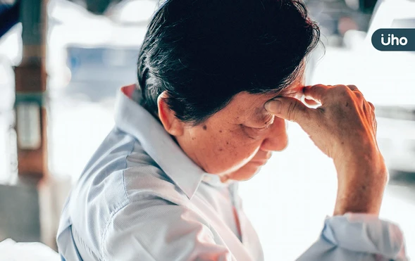 發燒、頭暈、全身無力⋯不一定是感冒！醫揭「血癌初期症狀」小心別誤認