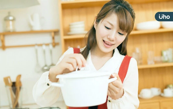 下班沒時間煮飯，吃外食又容易胖？日本主婦「家中備1物」晚餐速上菜