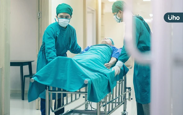 「假日急症中心」春節分流失敗就退場？衛福部待盤點「4月檢討成效」