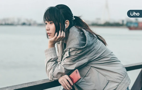 為什麼行程排滿了，心卻更空？想得到真正的快樂：你必須先學「1件事」