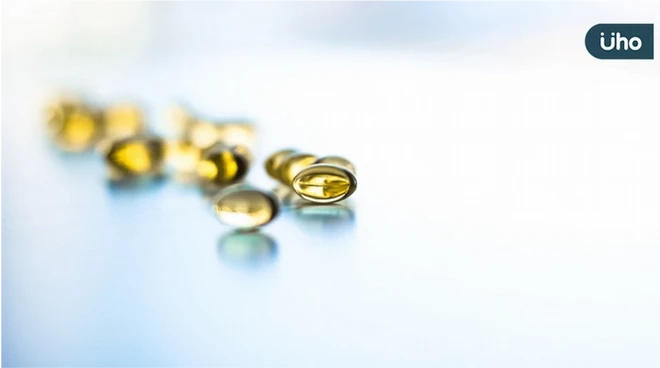 魚油挑選3原則！2026 熱門魚油評比：醫師點名「高濃度 rTG」才是關鍵