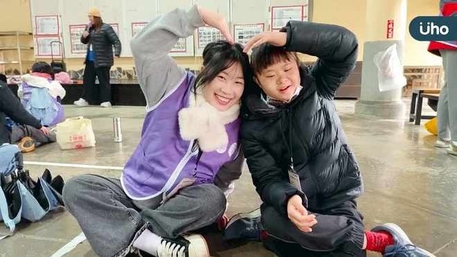 淨灘海廢創作 唐氏症青年從被照顧者變行動參與者