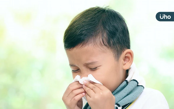 別誤認感冒！醫揭「慢性鼻竇炎」成人與兒童症狀不同：1症狀是警訊