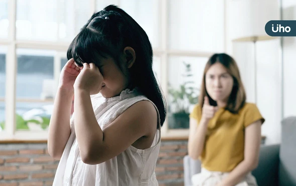 為什麼不該吼罵孩子？從小在吼叫中長大的孩子，容易形成「3種性格」