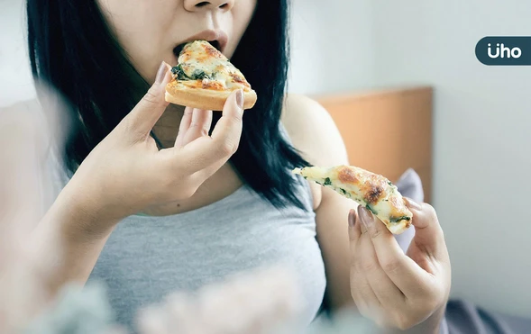 健檢發現膽固醇過高，該不該吃藥？醫建議「先觀察●●個月」調整習慣