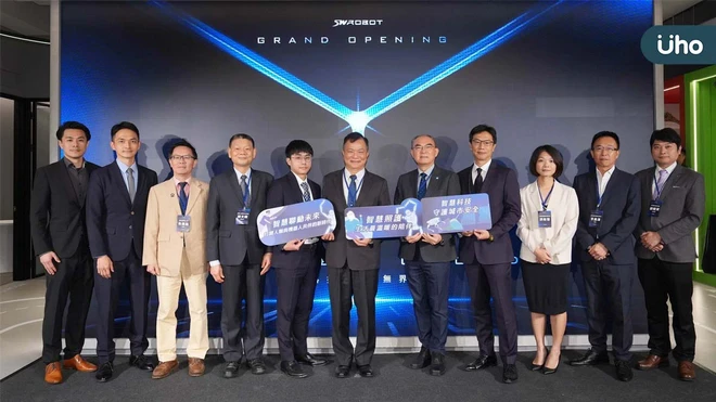 迎戰70萬獨居長輩風險：AI日常陪伴與即時預警，防範突發健康危機