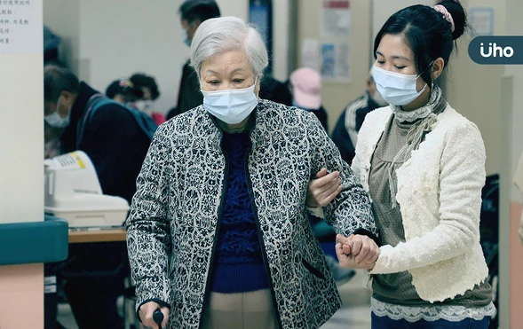 長照「挺25歲以下照顧者」不再中斷課業！支持服務4月上路估360人受惠