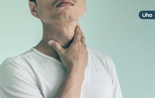 說話吃力、聲音緊⋯當心「痙攣性發聲障礙」！醫：常被誤認胃食道逆流