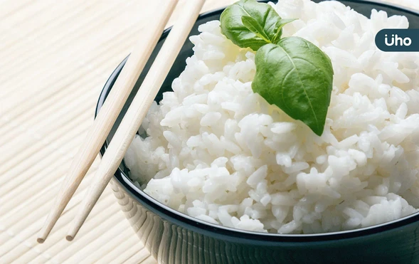 不吃白飯反而瘦更慢！中醫師點名「這些人」小心情緒、睡眠都不好