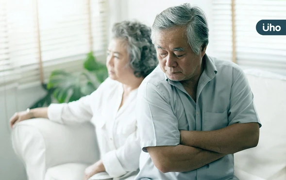 老人比較容易情緒失控？心理學博士破除迷思：年老反而情緒更穩定