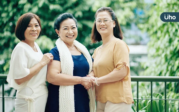 人到中年，為什麼最怕參加同學會？過來人告訴你：擔心遇到「這些事」